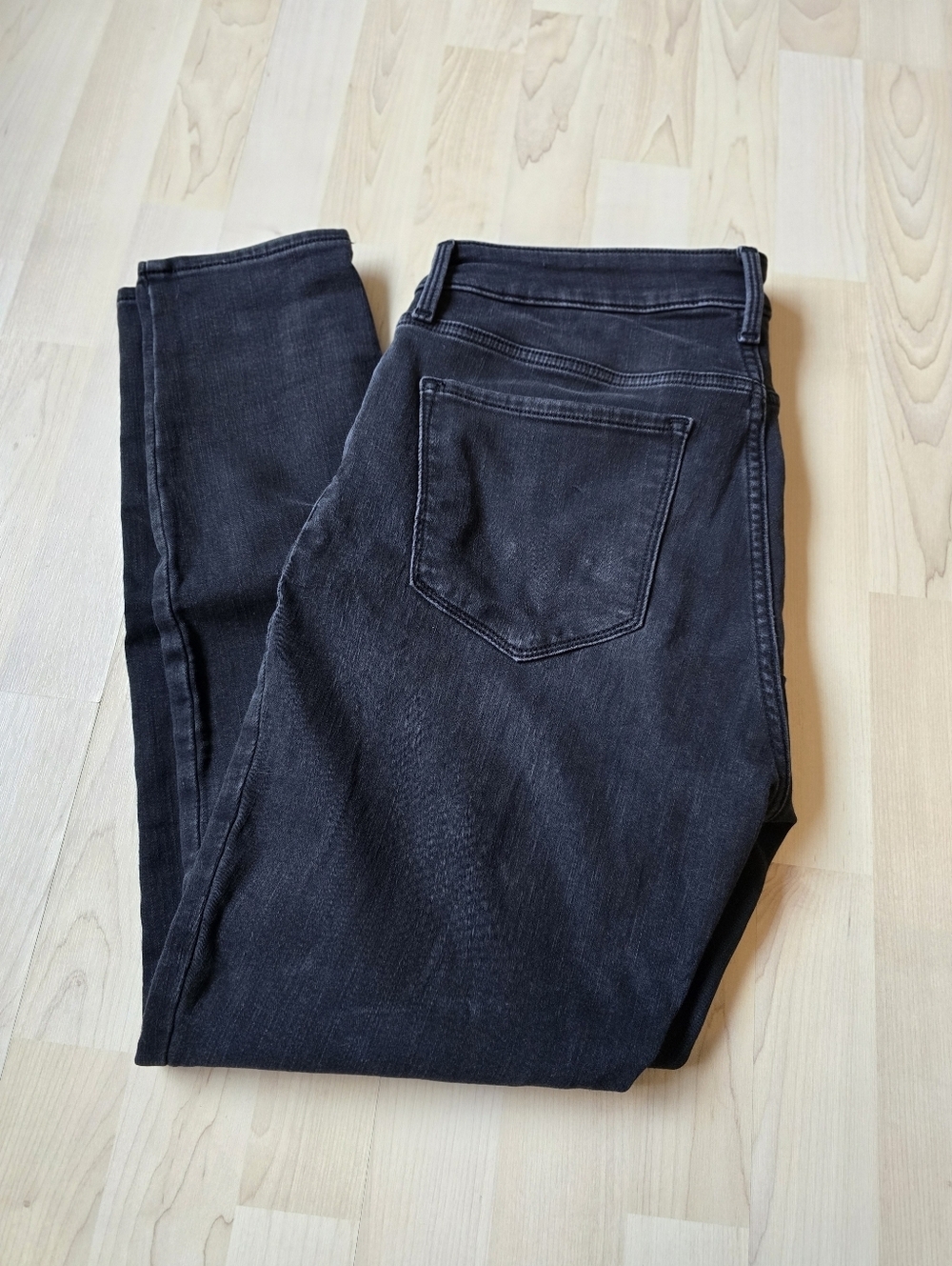 Old Navy Rockstar Super Skinny Built In Warm Black Jeans Size 12